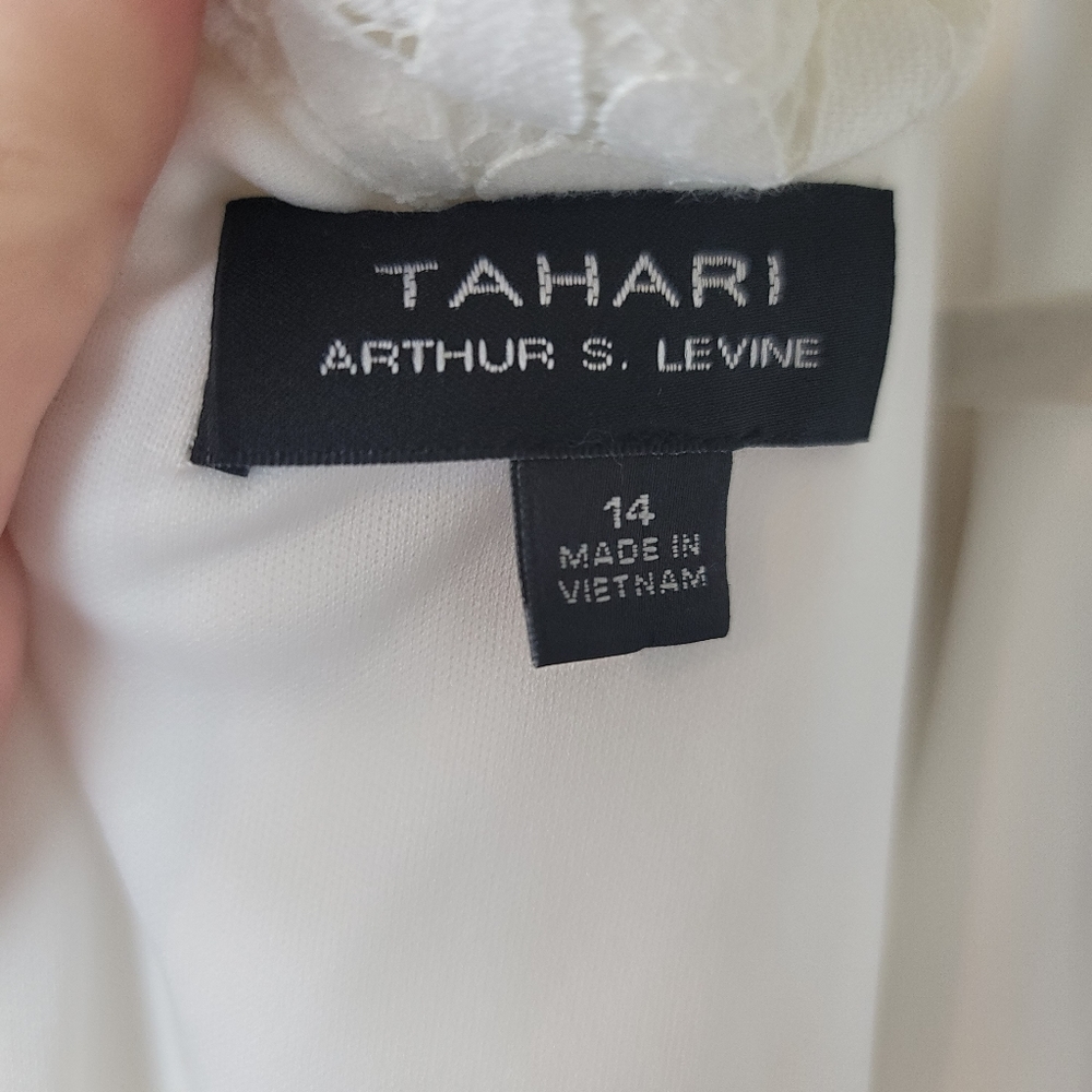 NWT Tahari Ivory Daisy Lace Fit & Flare Dress size 14 - Picture 11 of 11